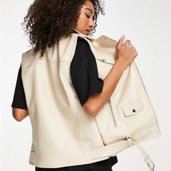 NWT. Topshop Vegan Leather Sleeveless Moto Biker Studded Jacket in Ecru Size 4 - Picture 6 of 13